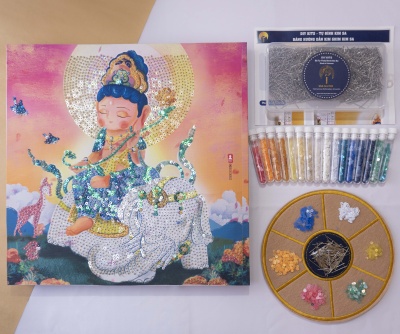 DIY Bộ Tự Đính Kim Sa - Chibi - Ngài Phổ Hiền -  45x35cm - CBC1GCA7